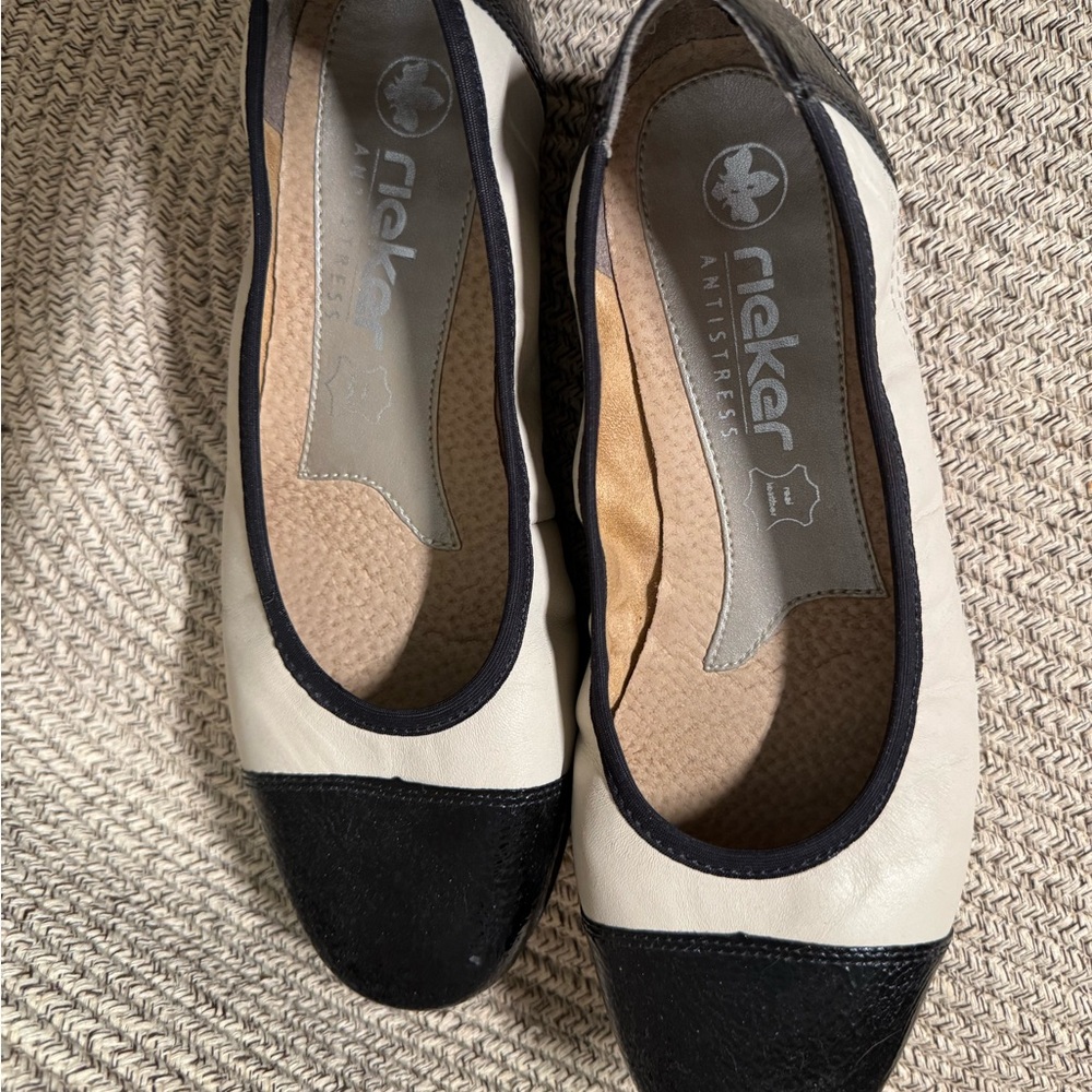 Rieker Two-Tone Ballet Flats